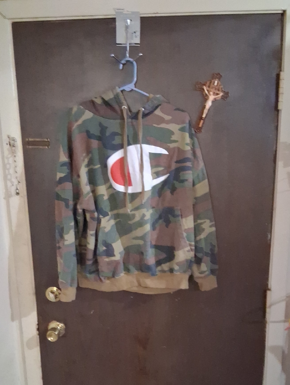 Champion Men's Camo Crewneck Hoodie with Red Logo